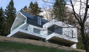 House IS in Železniki / 321 sqm / 2009