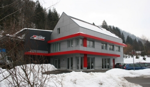 Office building with workshop in Zminec